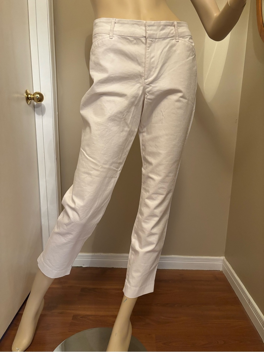 Old Navy Women's White Ankle Jeans